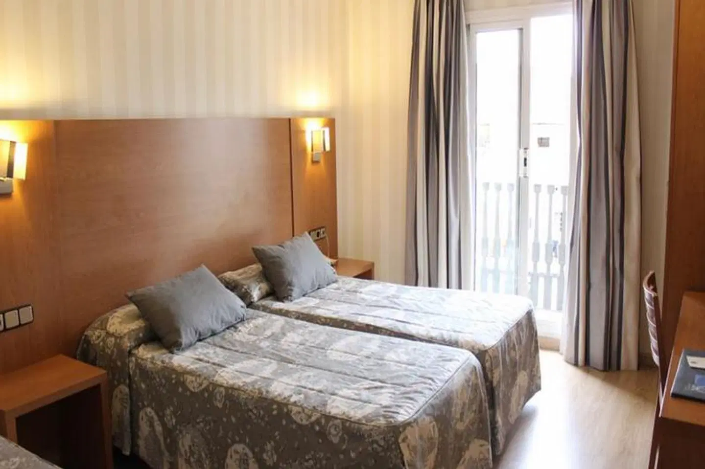 Ramblas Hotel ROOM_EXAMPLE