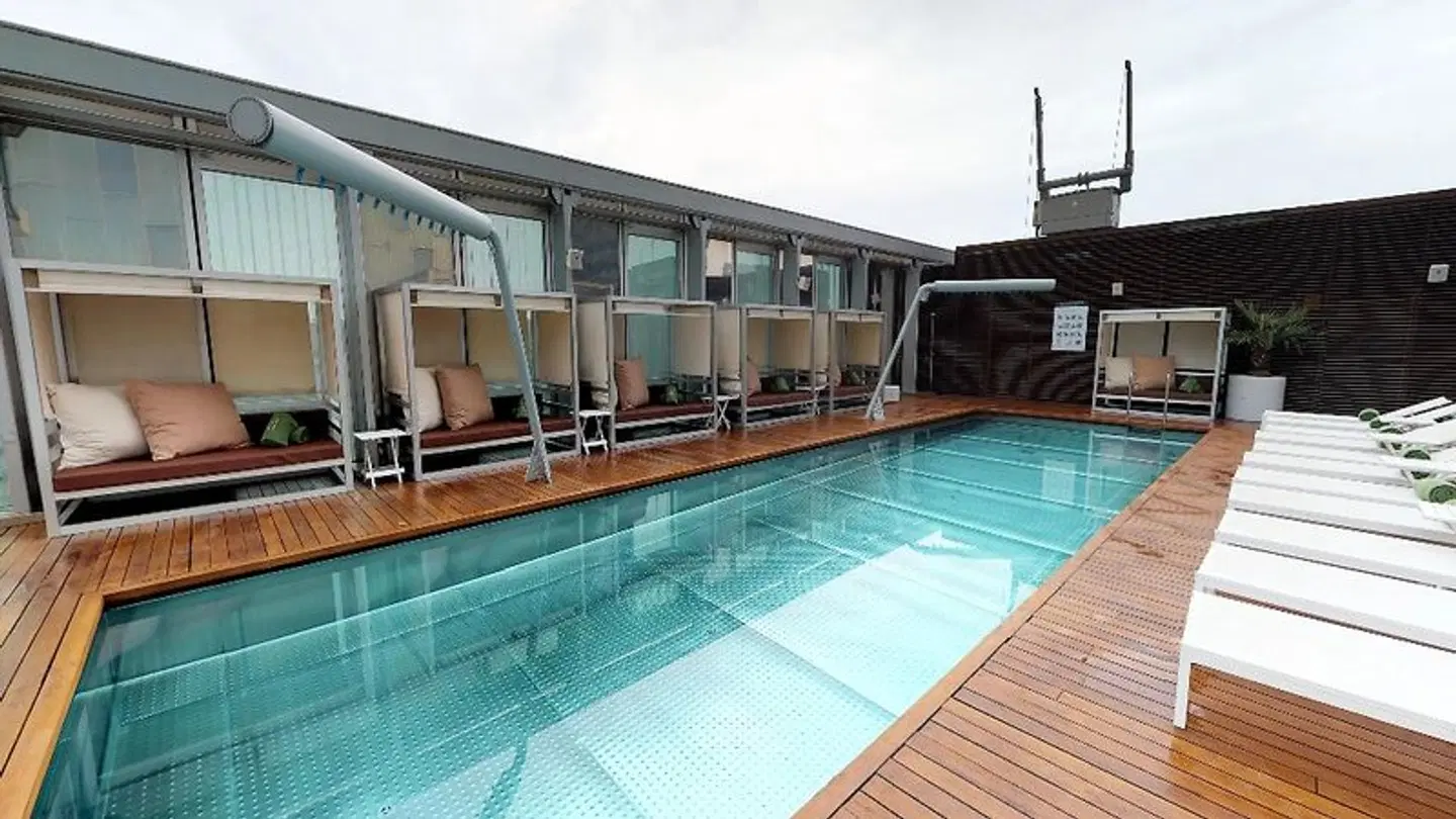 Meliá Barcelona Sky OUTDOOR_POOL