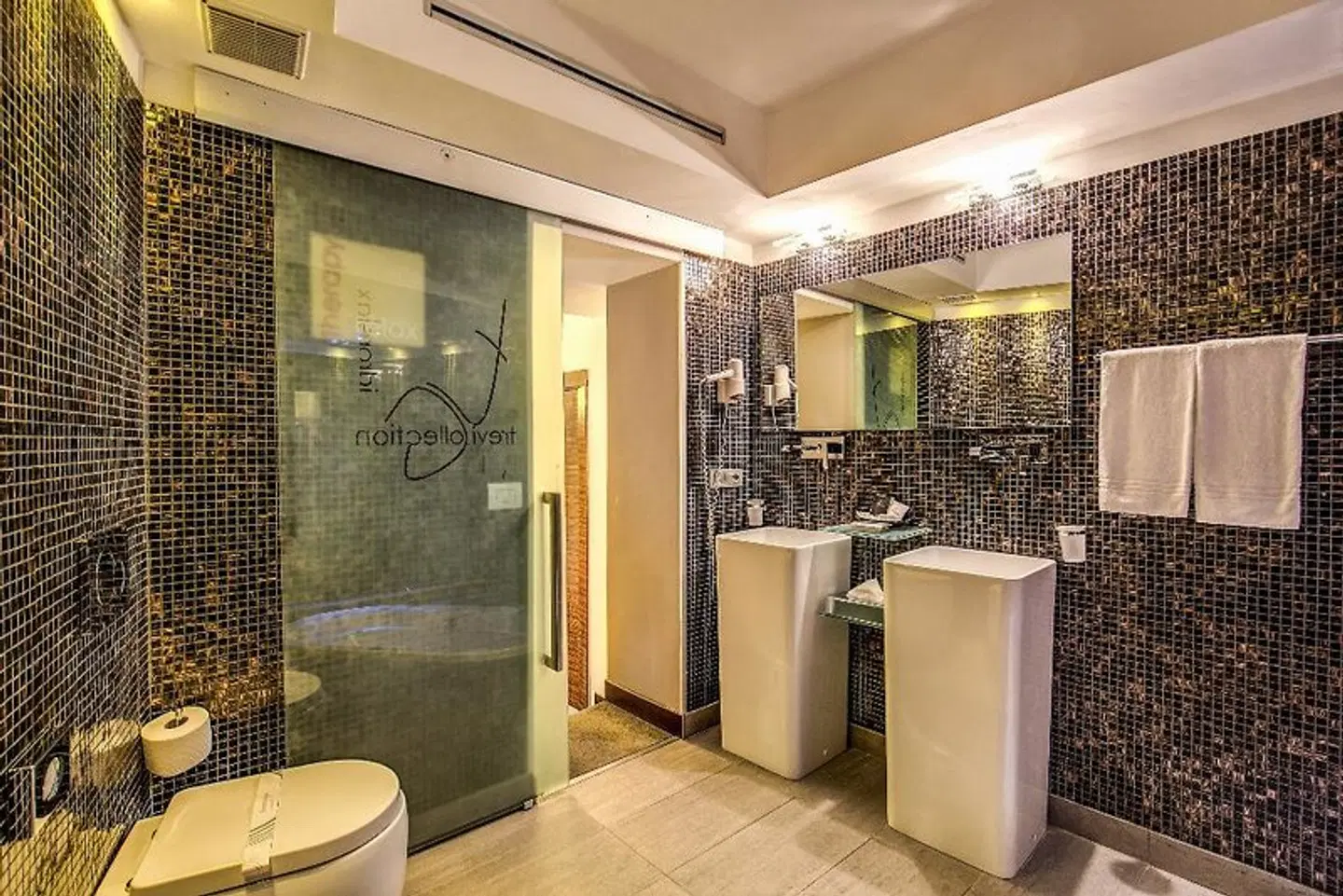 Trevi Collection Hotel Badezimmer