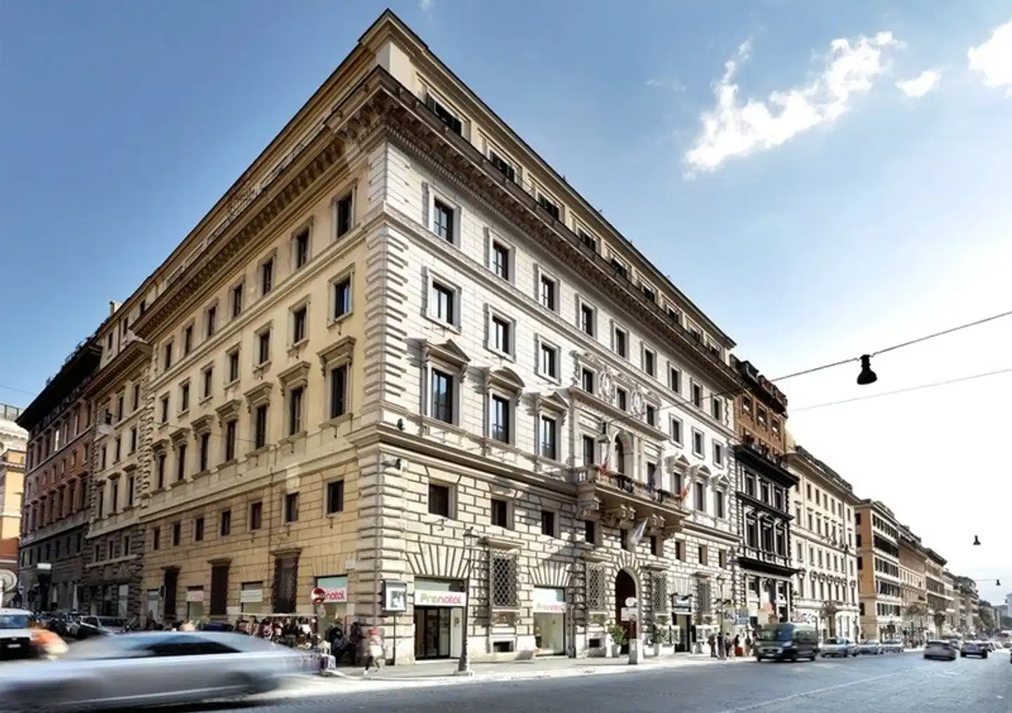 EXE International Palace Aussenansicht