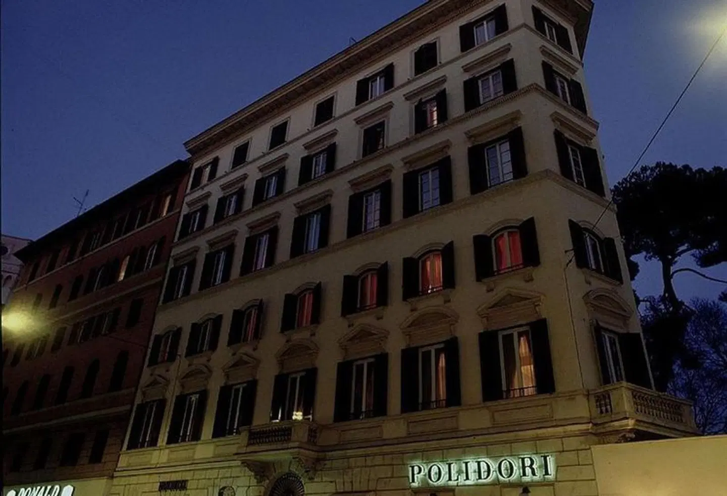 Gambrinus Hotel EXTERIOR
