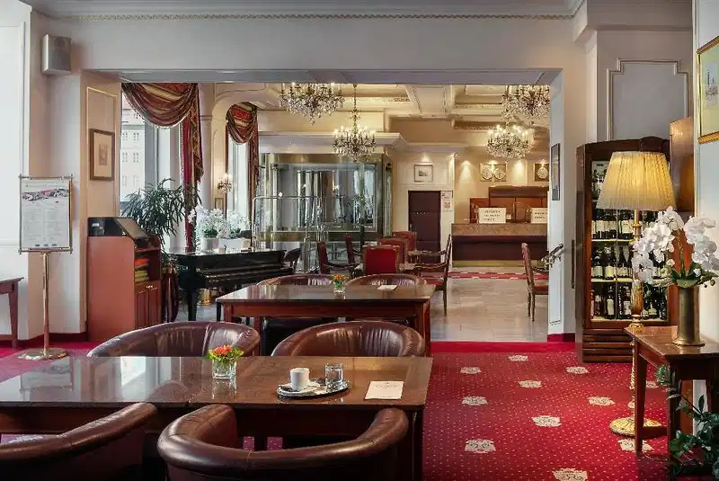 Ambassador Zlata Husa – Hotelfoto