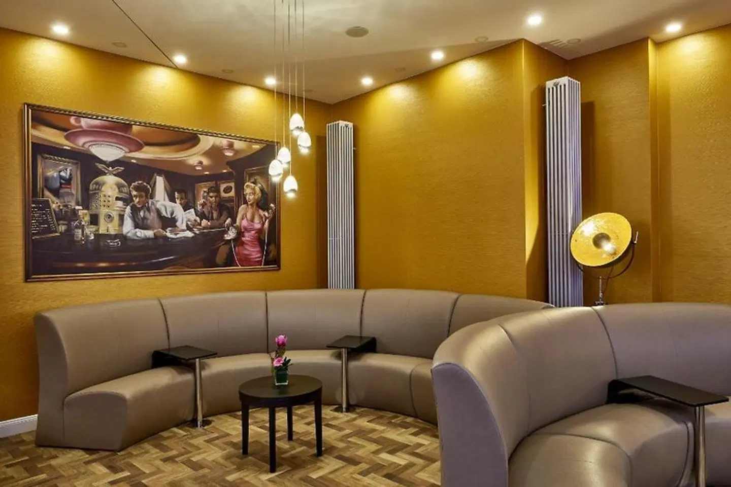 Hollywood Media LOUNGE_LOBBY