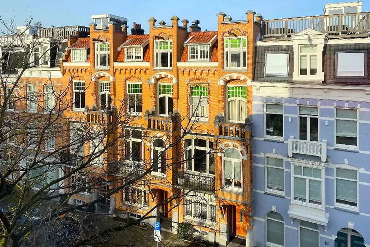 Inner EXTERIOR