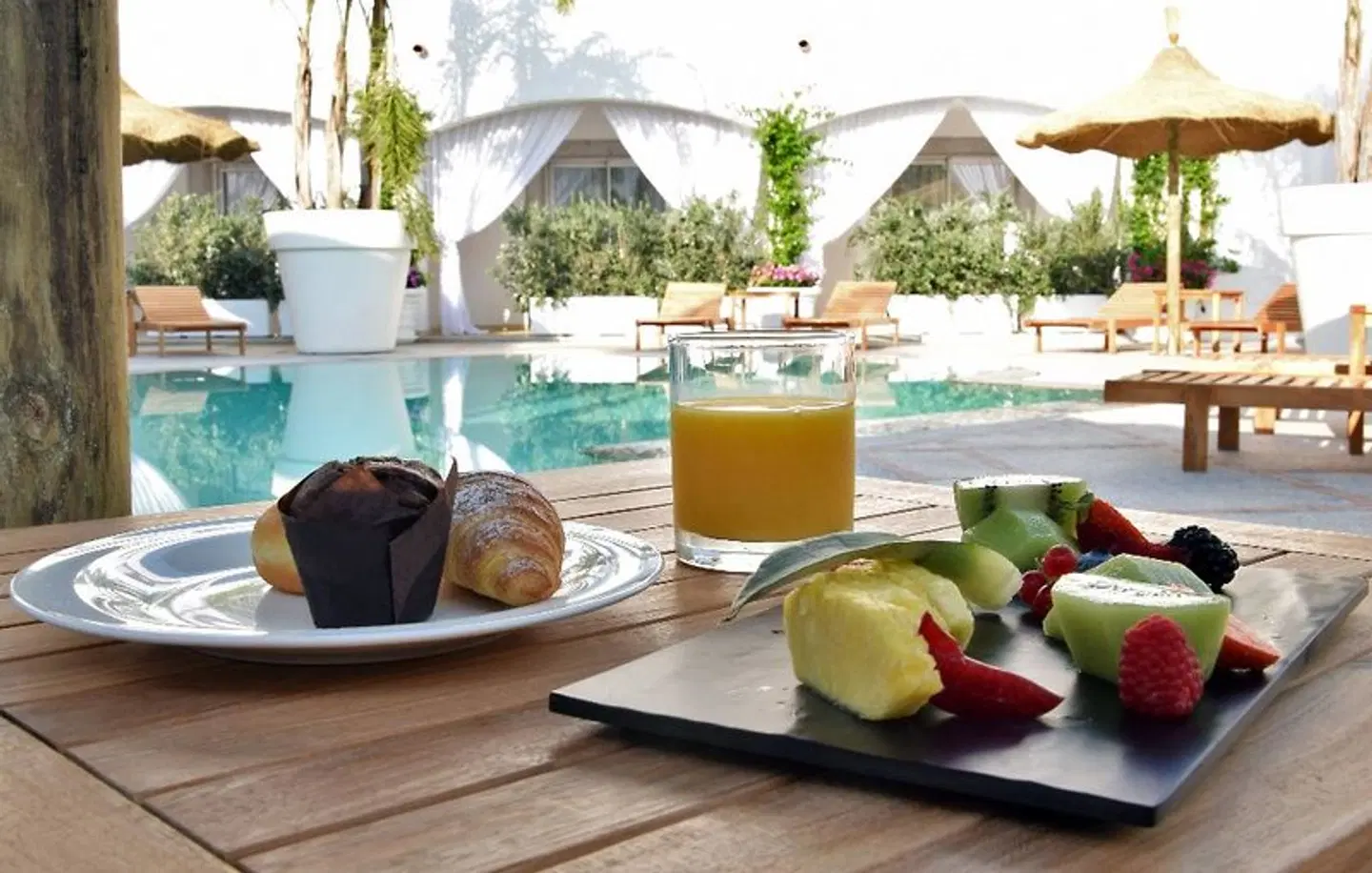Grand Hotel Cannigione OUTDOOR_POOL