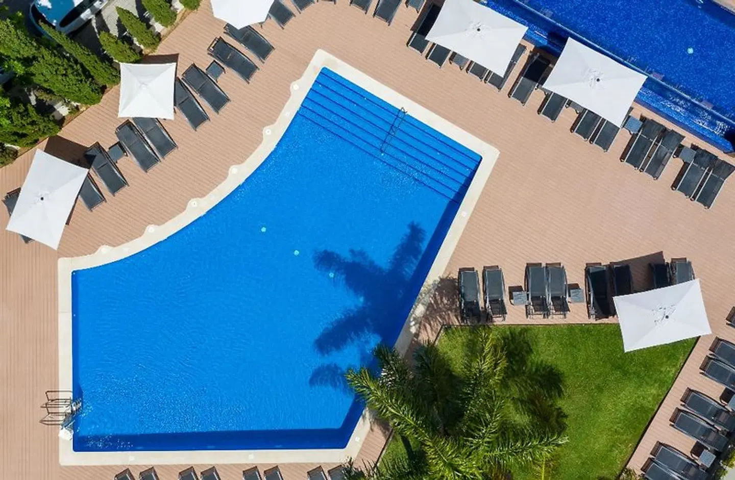 Isla Mallorca Urban & Spa OUTDOOR_POOL