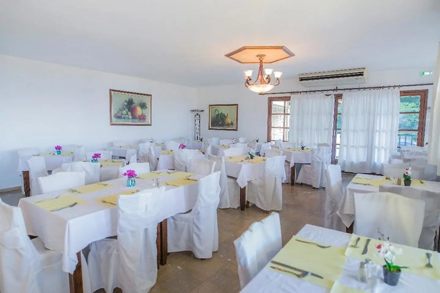 Corfu Aqua Nisaki Restaurant