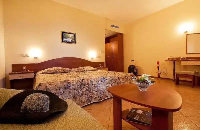 Ljuljak Hotel – Hotelfoto