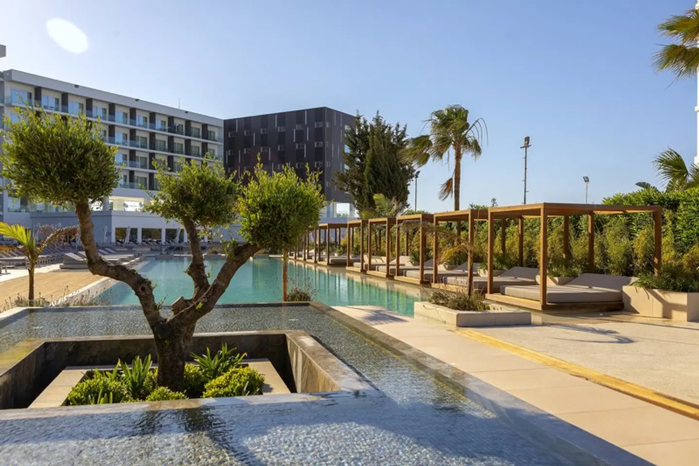Chrysomare Beach Hotel & Resort OUTDOOR_POOL