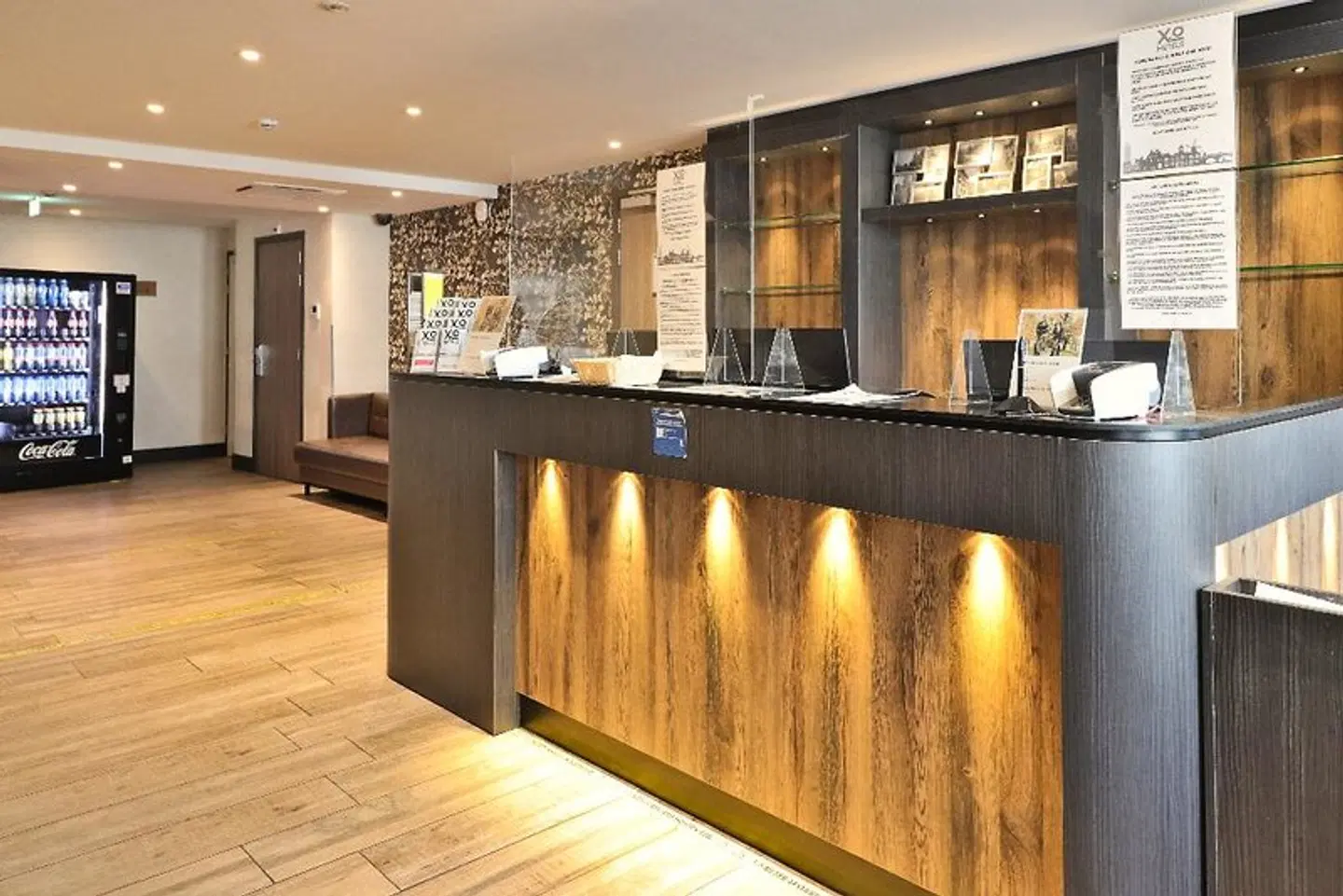 Inner Bar