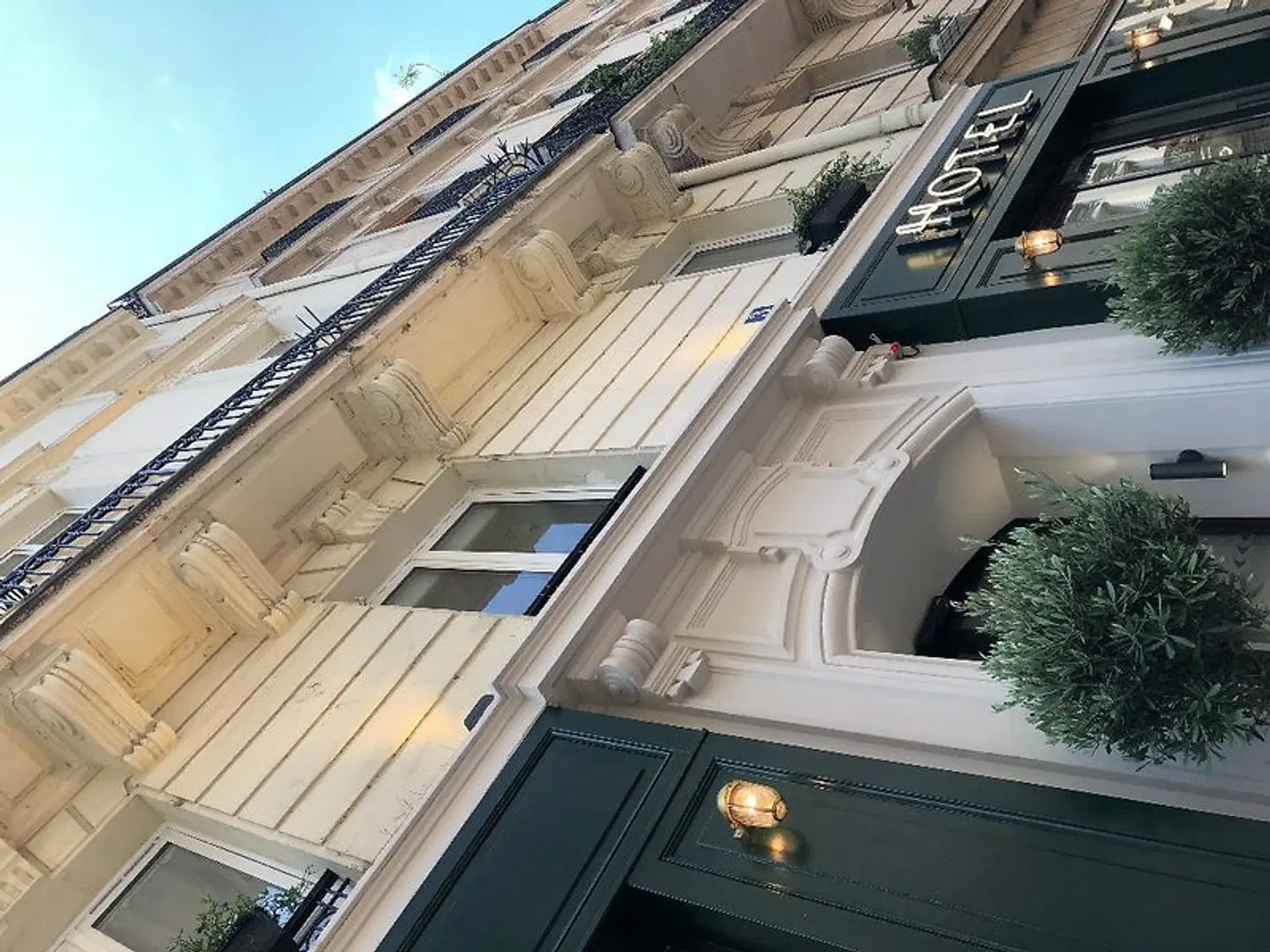 New Hotel Le Voltaire EXTERIOR
