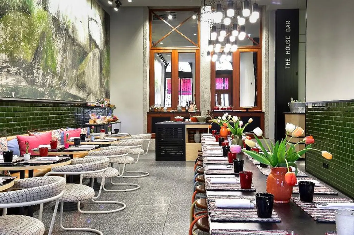 The House Ribeira Porto Hotel Bar
