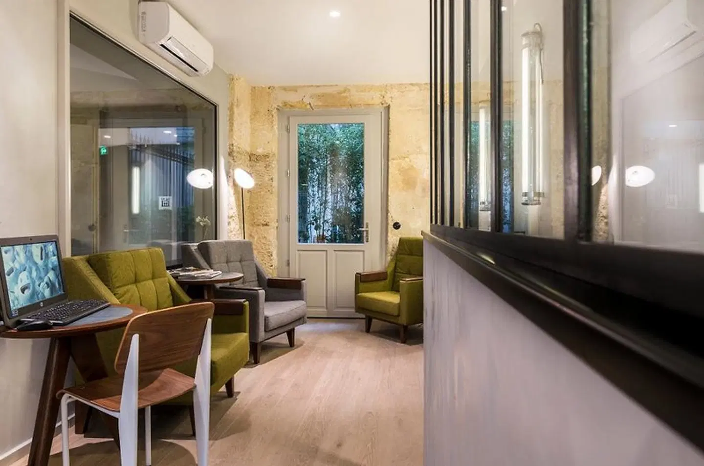 Hôtel Basss LOUNGE_LOBBY