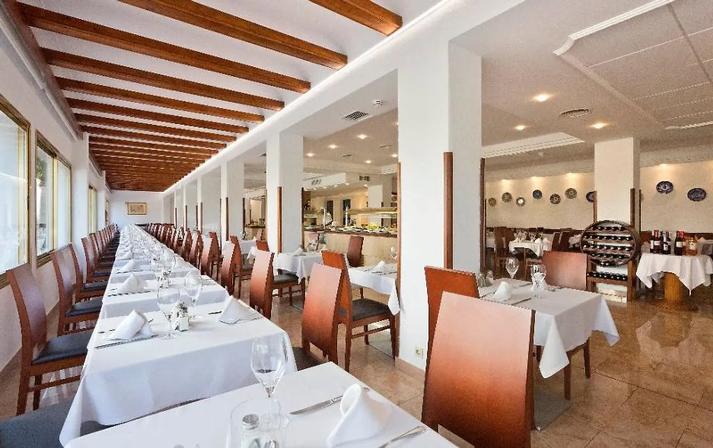 Biniamar Restaurant