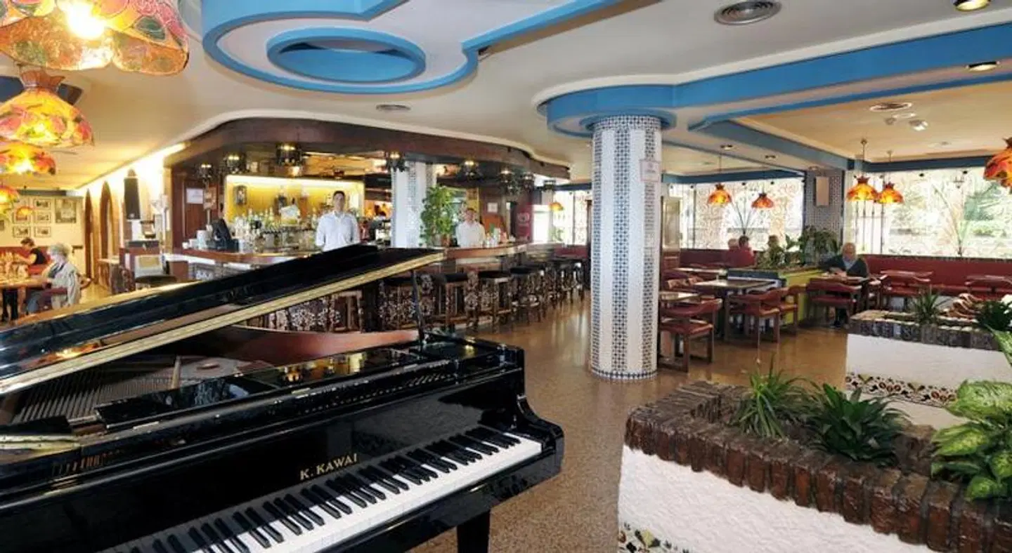 Hotel Apartamentos Bajondillo Bar