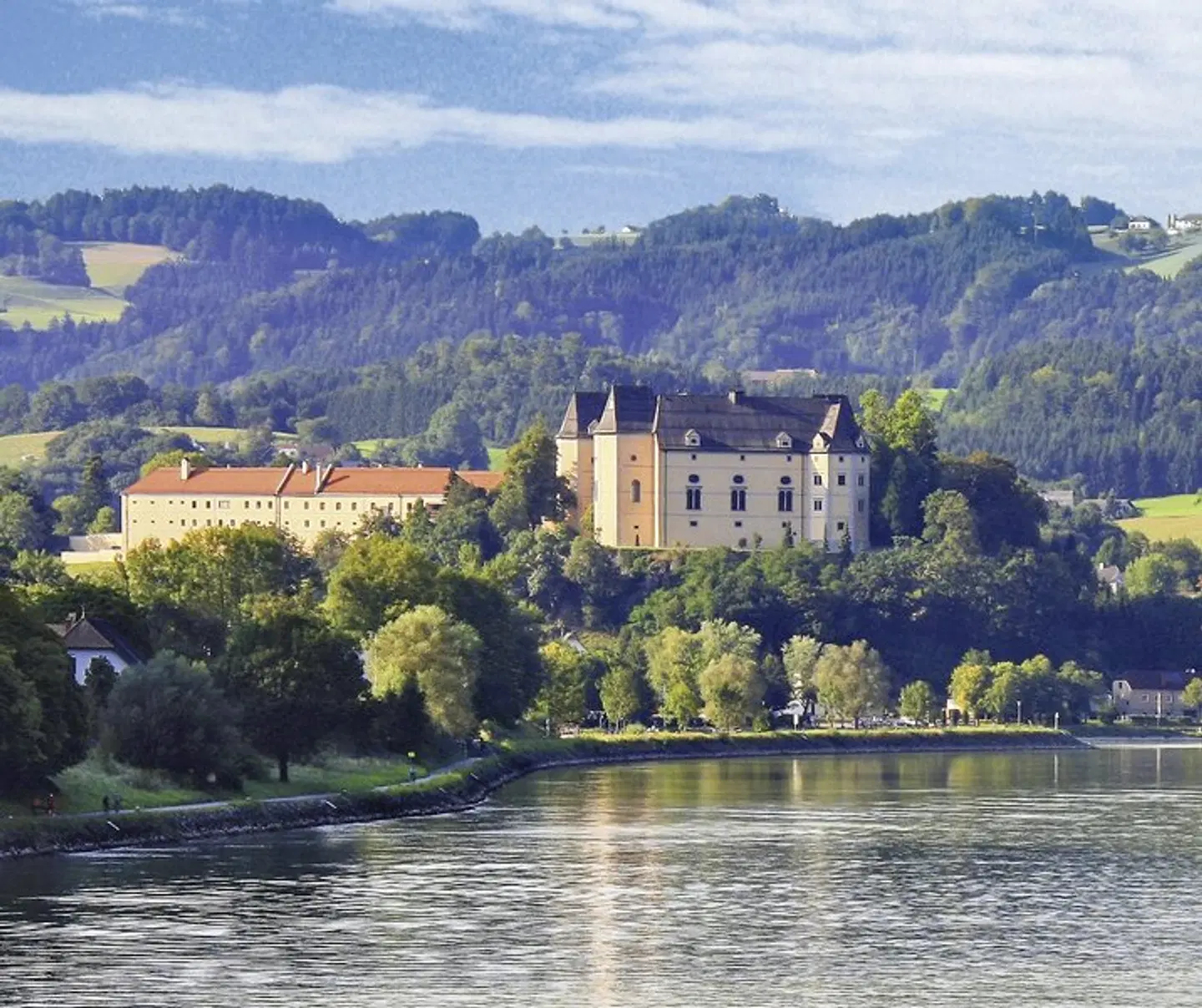 Donau-Radweg klassisch EXTERIOR