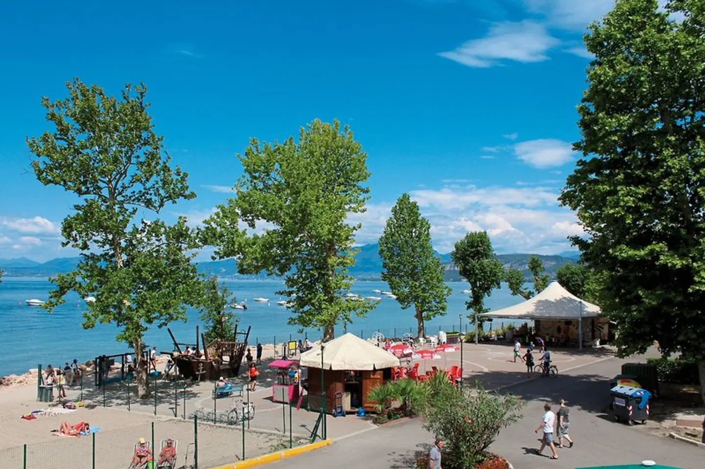 Camping Cisano & San Vito Terrasse