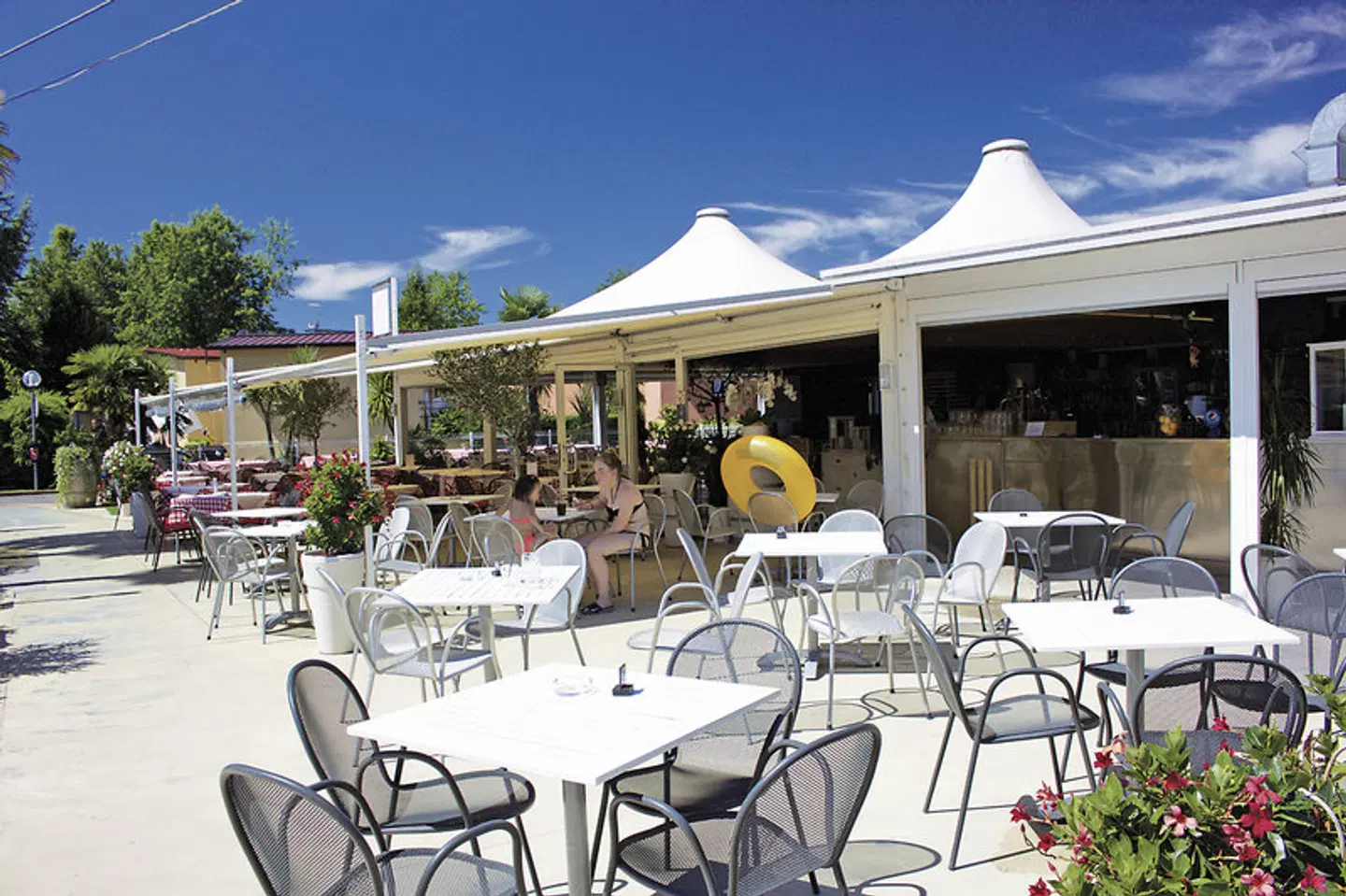 Camping Village Butterfly (by Happy Camp) Terrasse