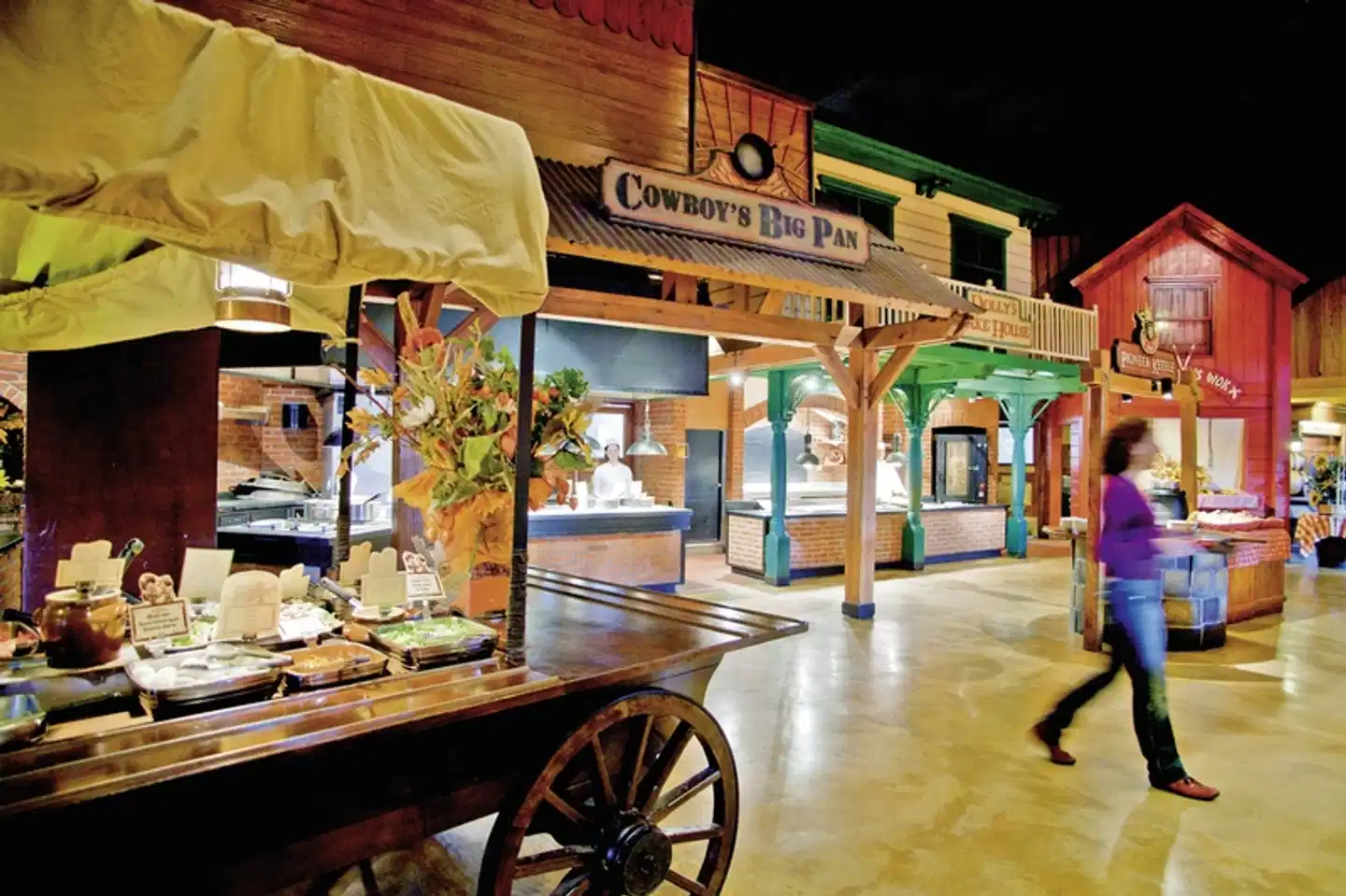 Disney Hotel Cheyenne Aussenansicht