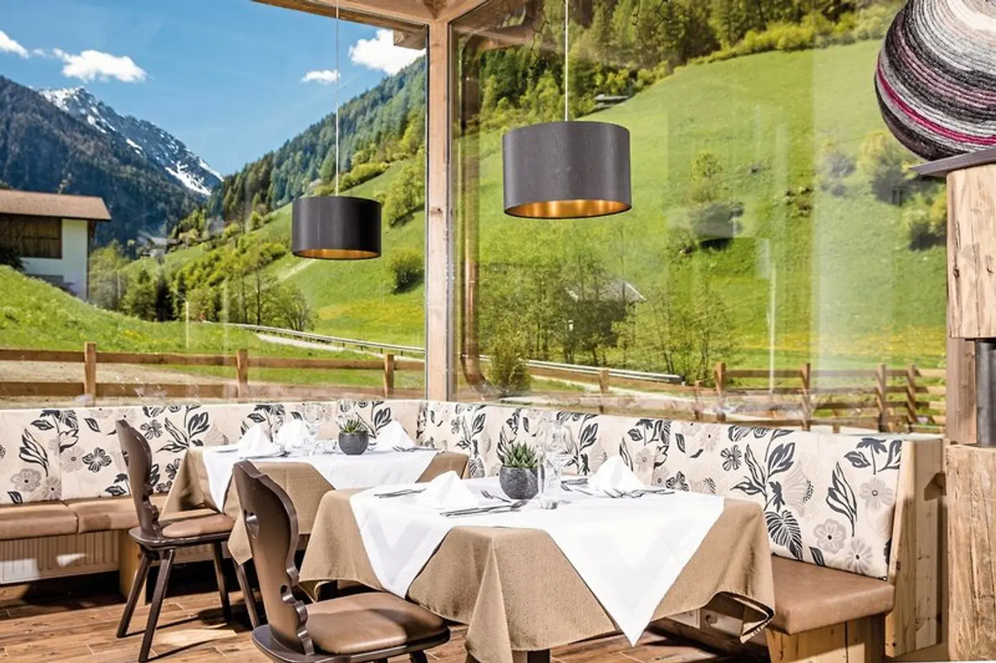 Almina Family & Spa Restaurant