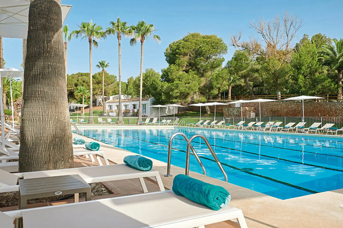 Iberostar Waves Cala Domingos OUTDOOR_POOL