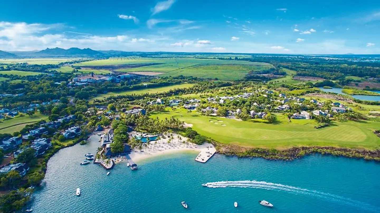 The Bay Club at Anahita LANDSCAPE
