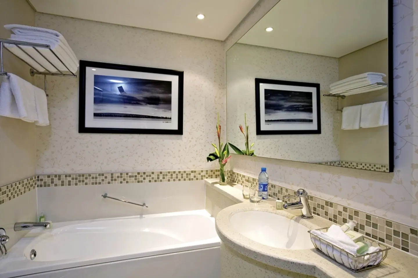 Southern Sun Waterfront Badezimmer