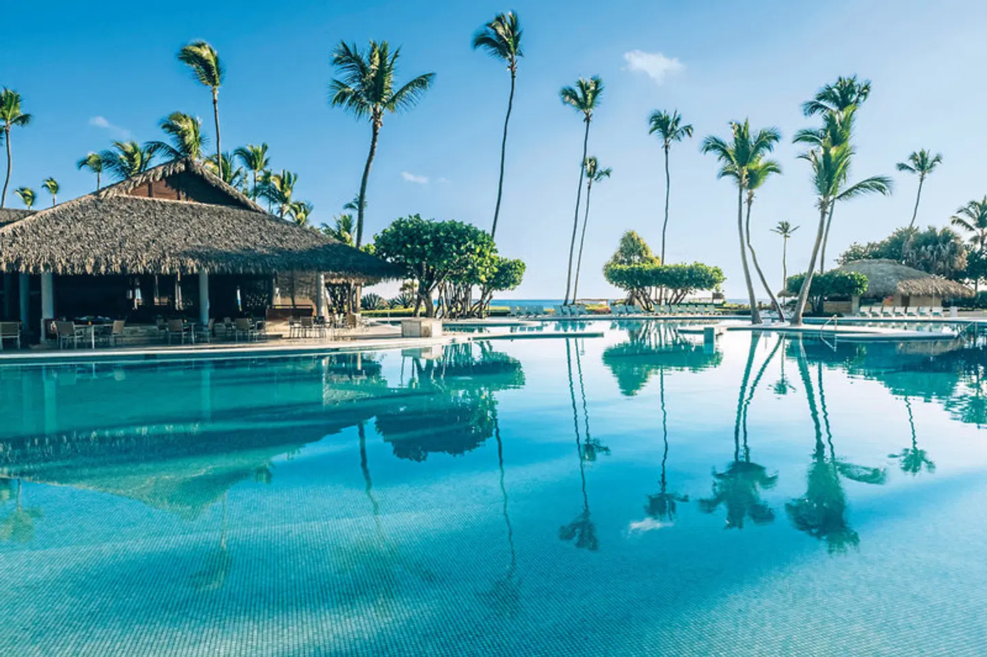 Iberostar Selection Bávaro Suites OUTDOOR_POOL