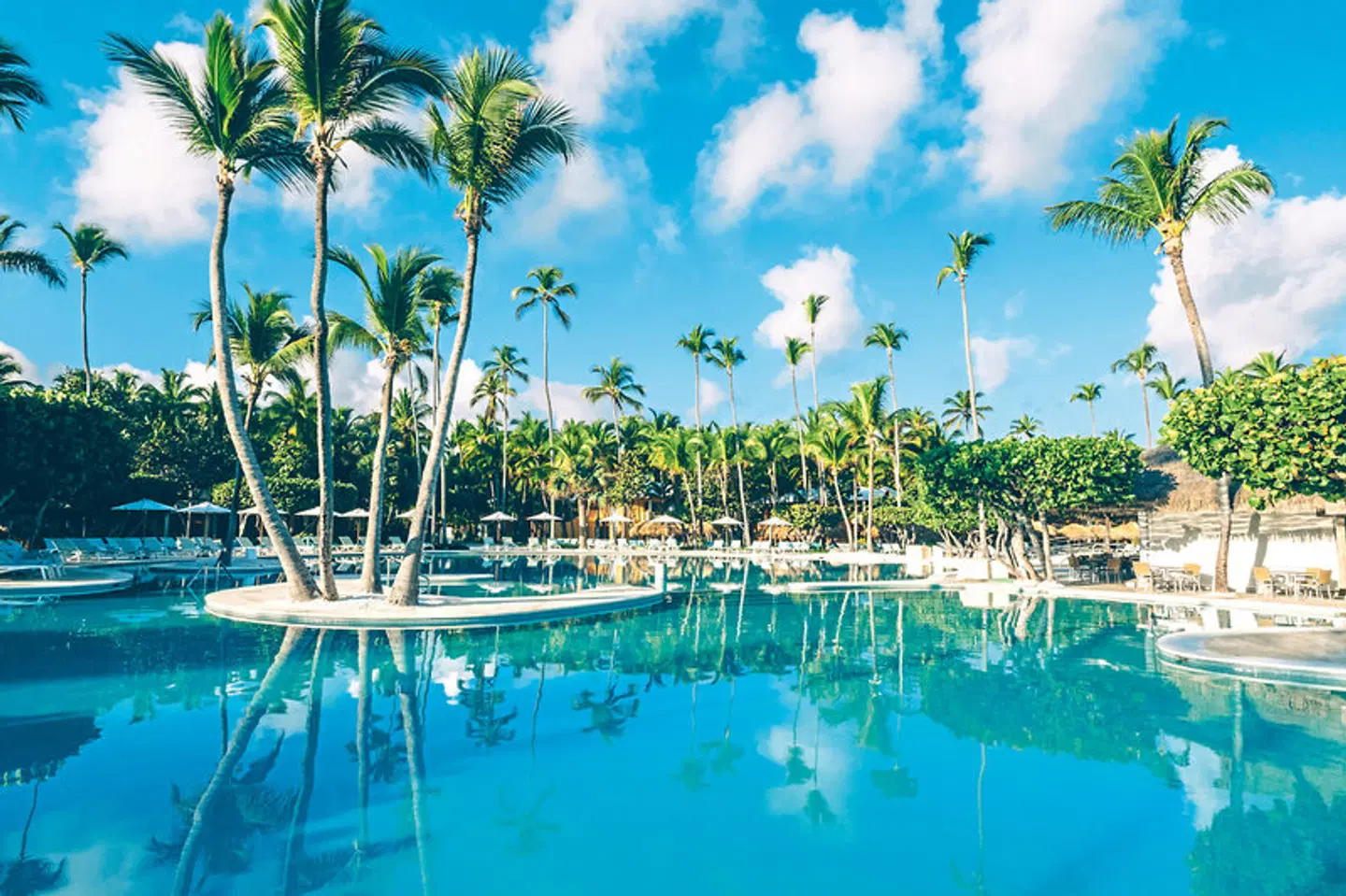 Iberostar Selection Bávaro Suites OUTDOOR_POOL