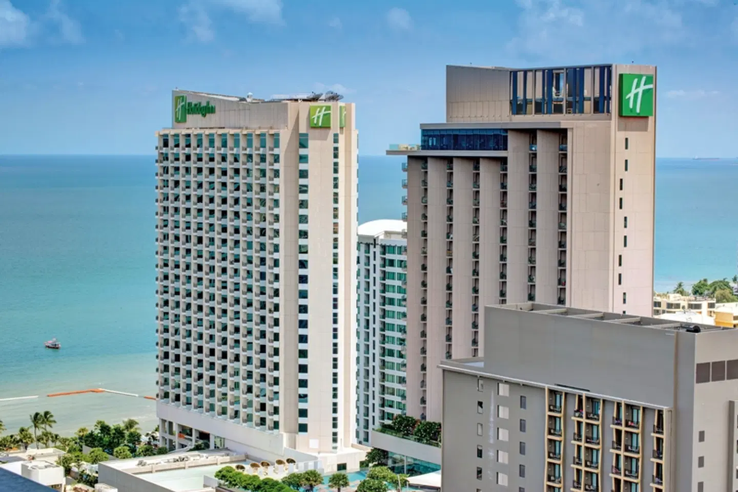 Holiday Inn Pattaya EXTERIOR