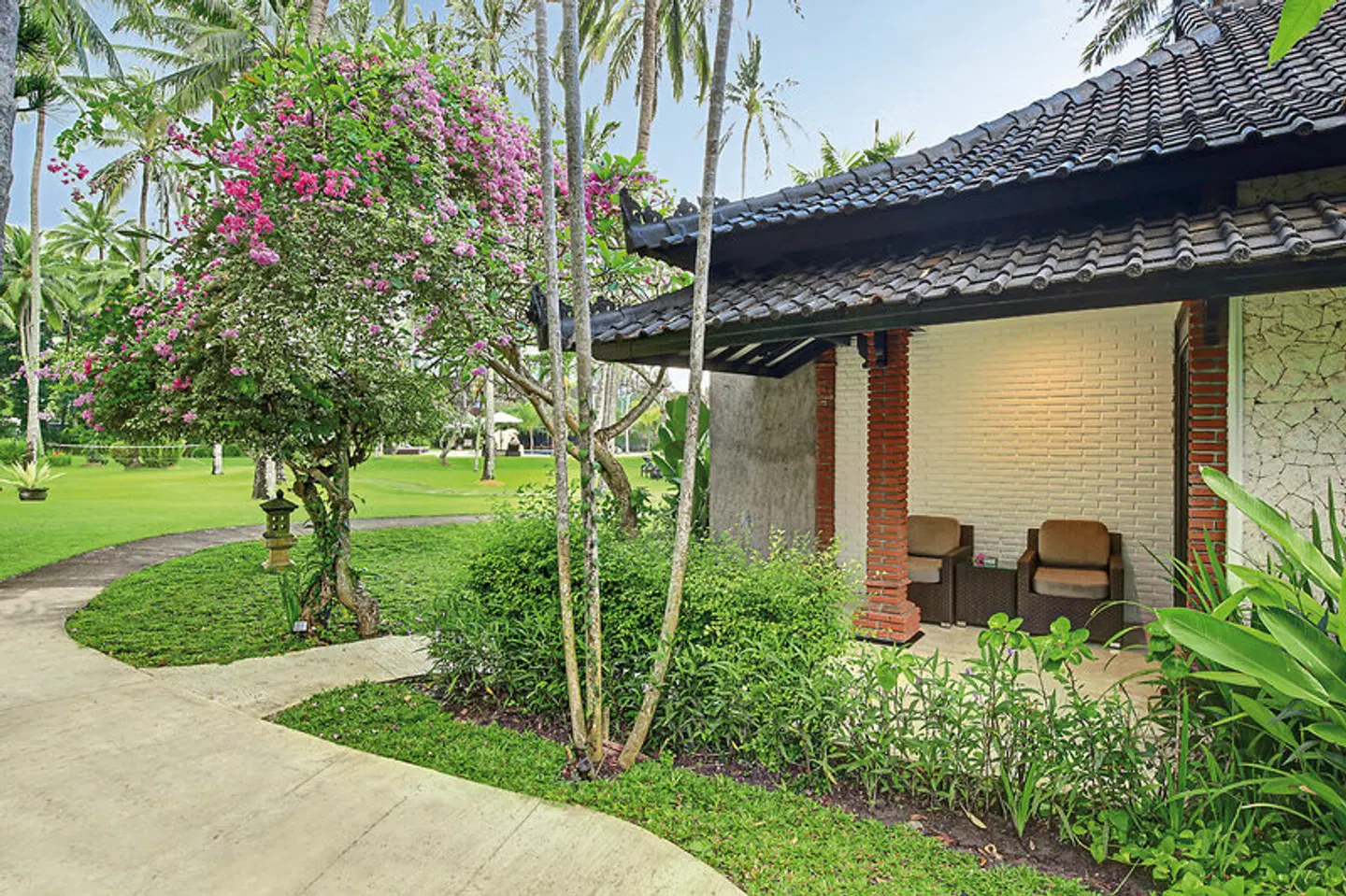 Candi Beach Resort & Spa Garten