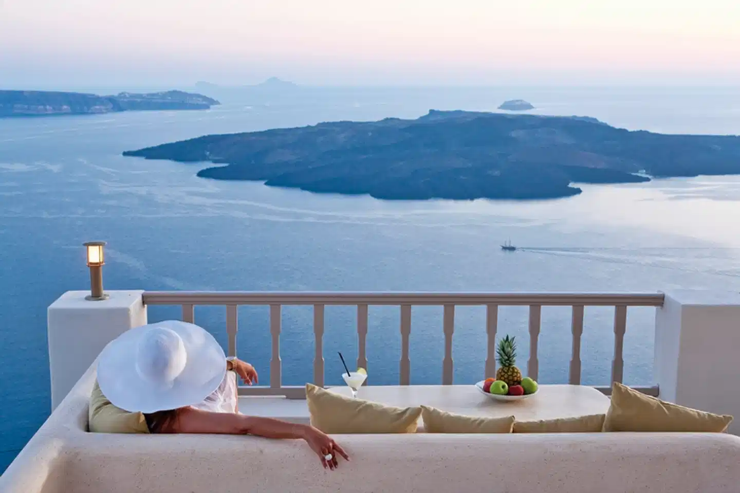 Lava Suites & Lounge Terrasse