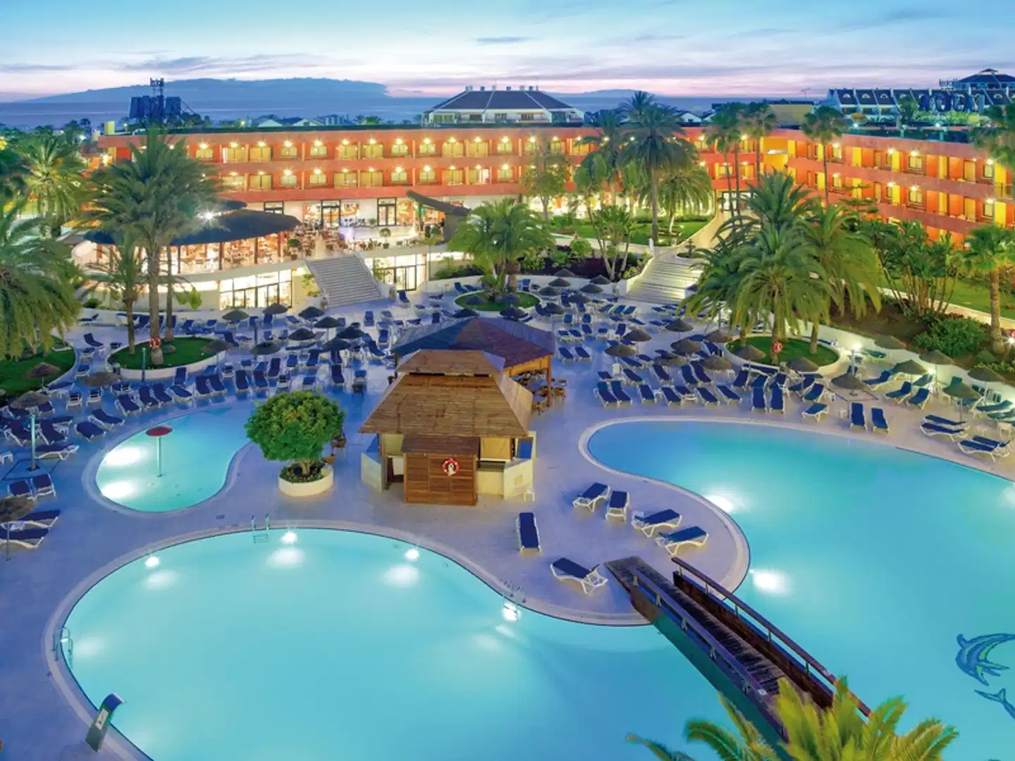 Alexandre Hotel La Siesta Pool