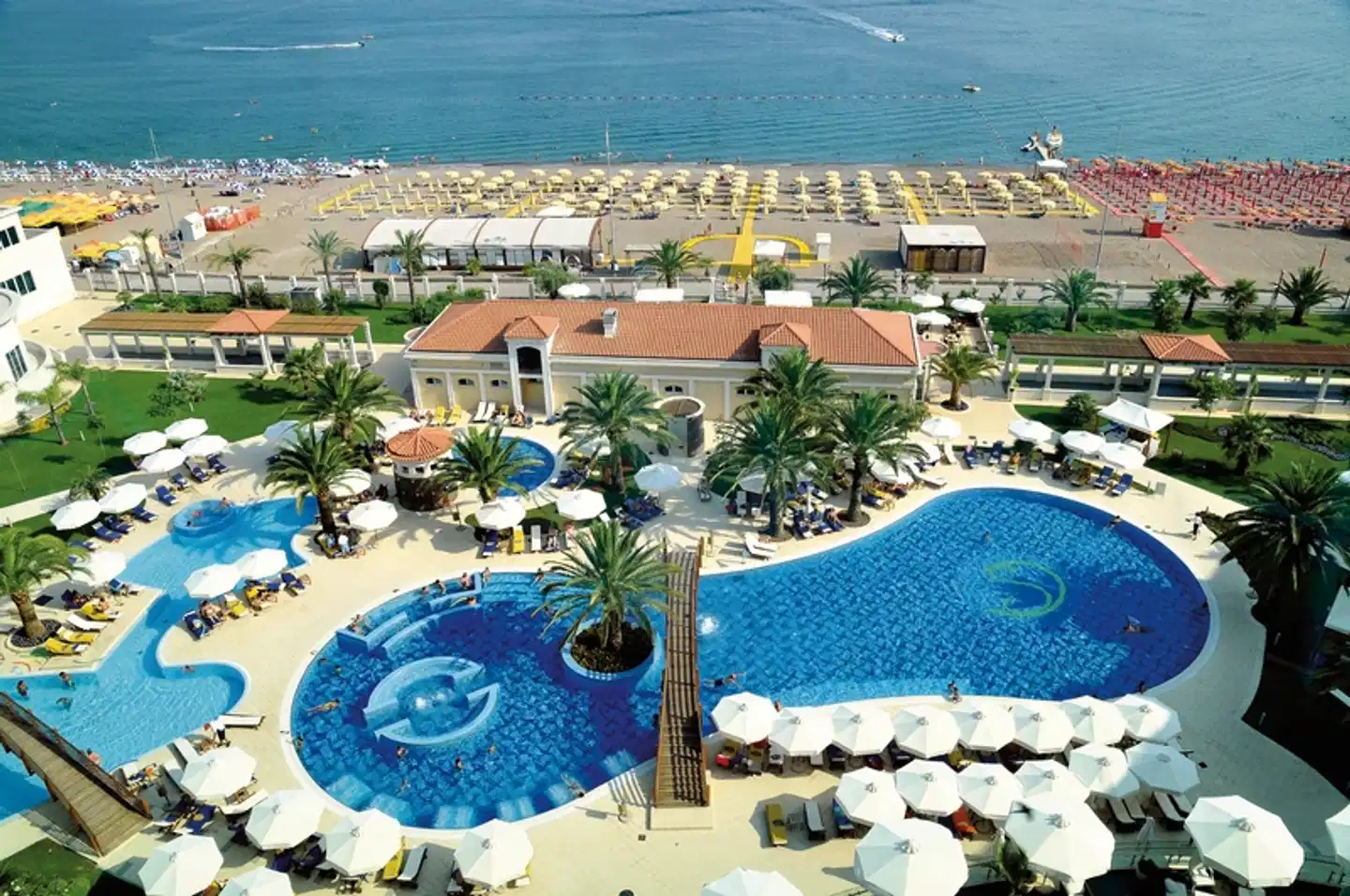 Splendid Spa Resort Pool