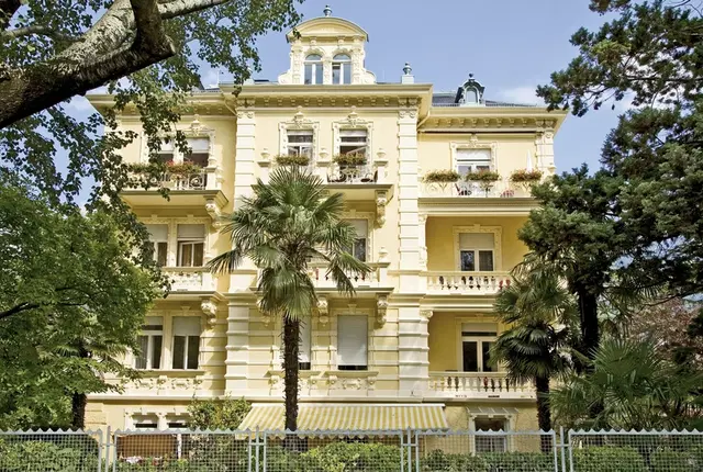 Hotel Westend EXTERIOR