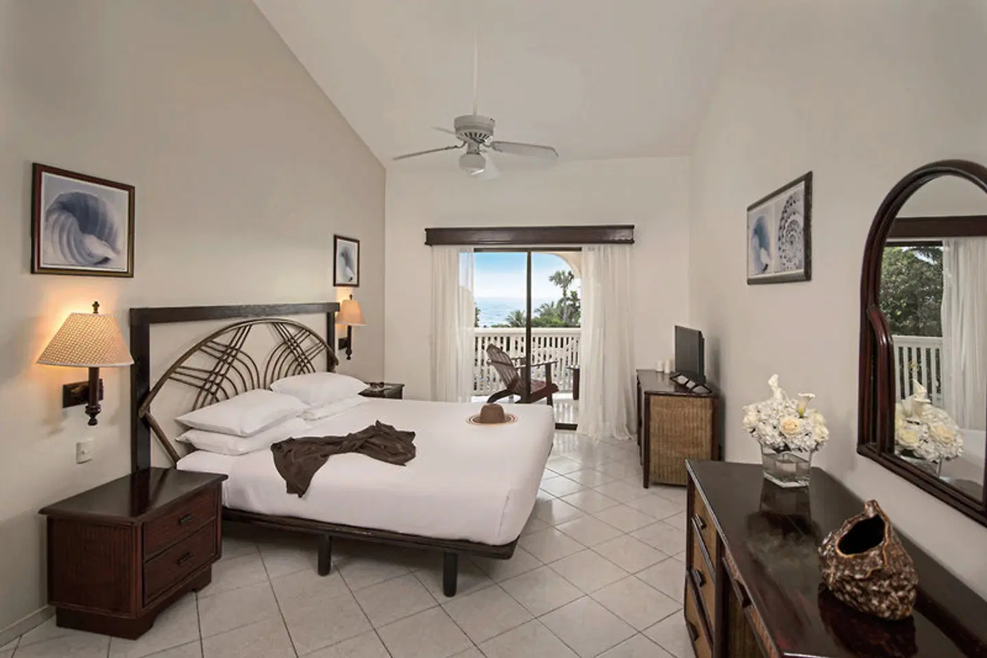 Lifestyle Tropical Beach Resort & Spa ROOM_EXAMPLE
