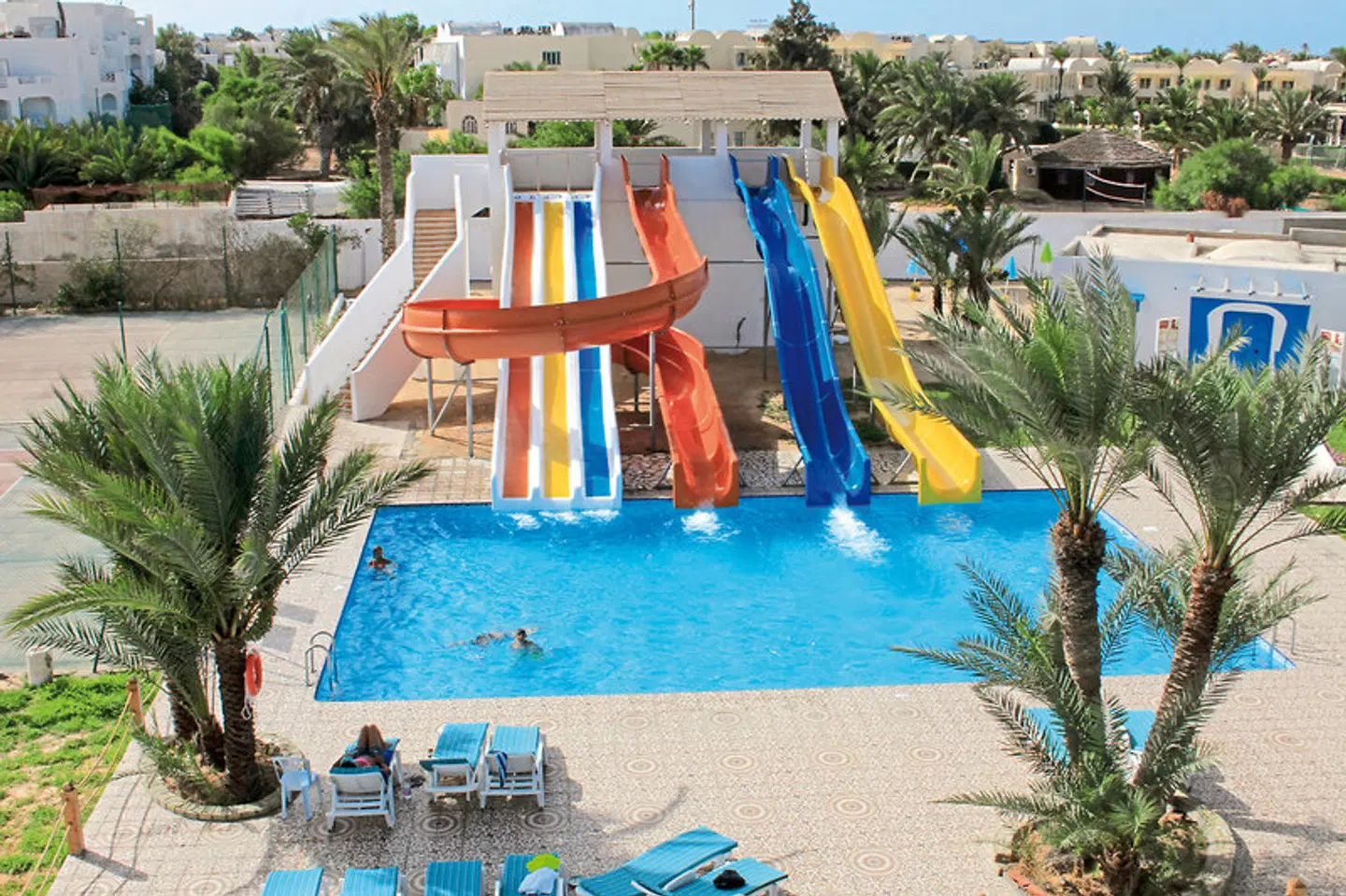 Cedriana OUTDOOR_POOL
