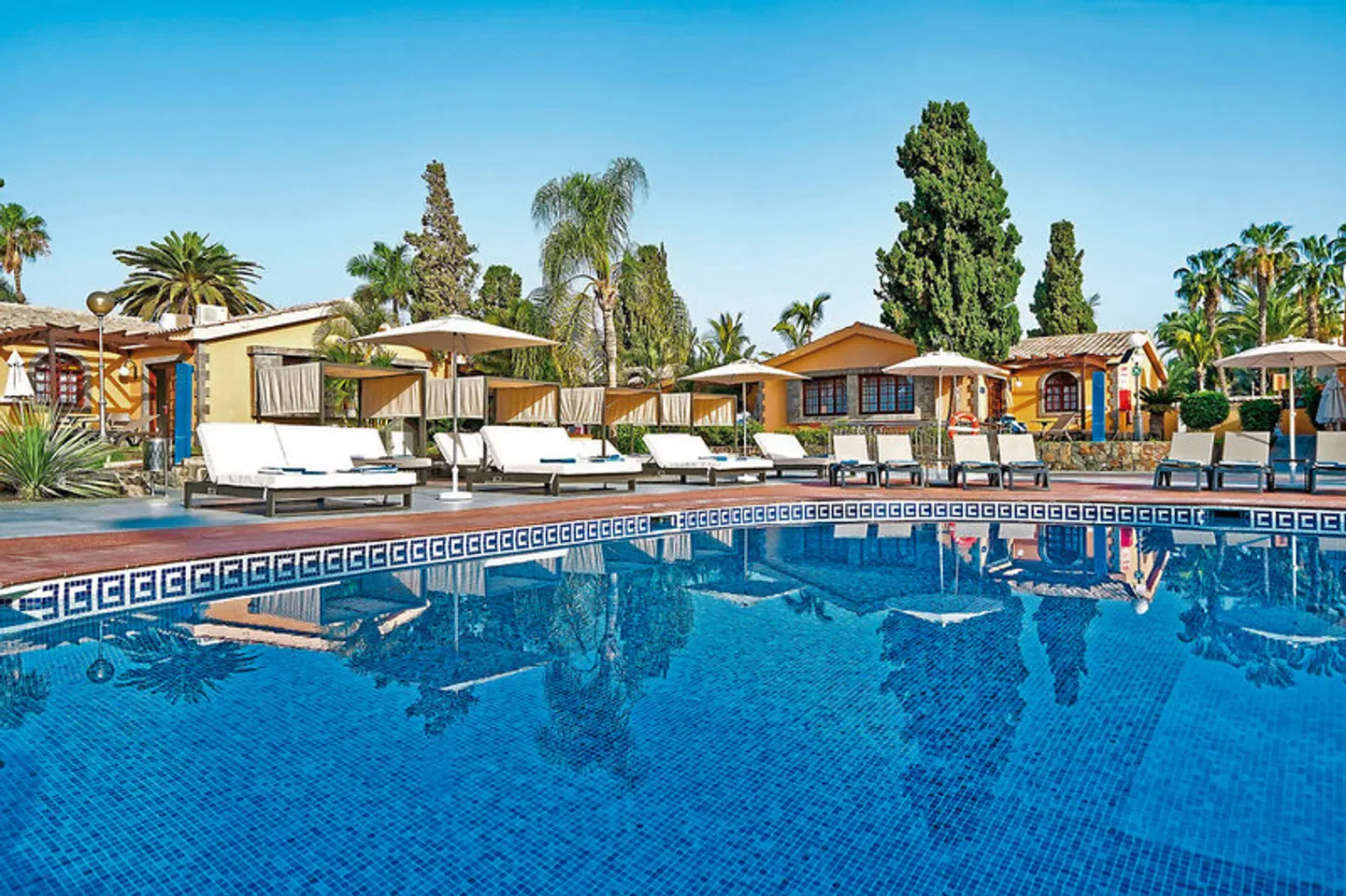 Suites & Villas by Dunas OUTDOOR_POOL