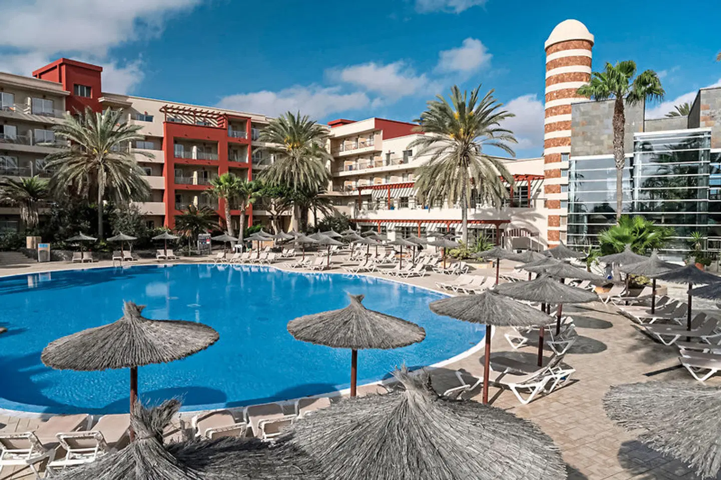 Elba Carlota Beach & Golf Resort OUTDOOR_POOL