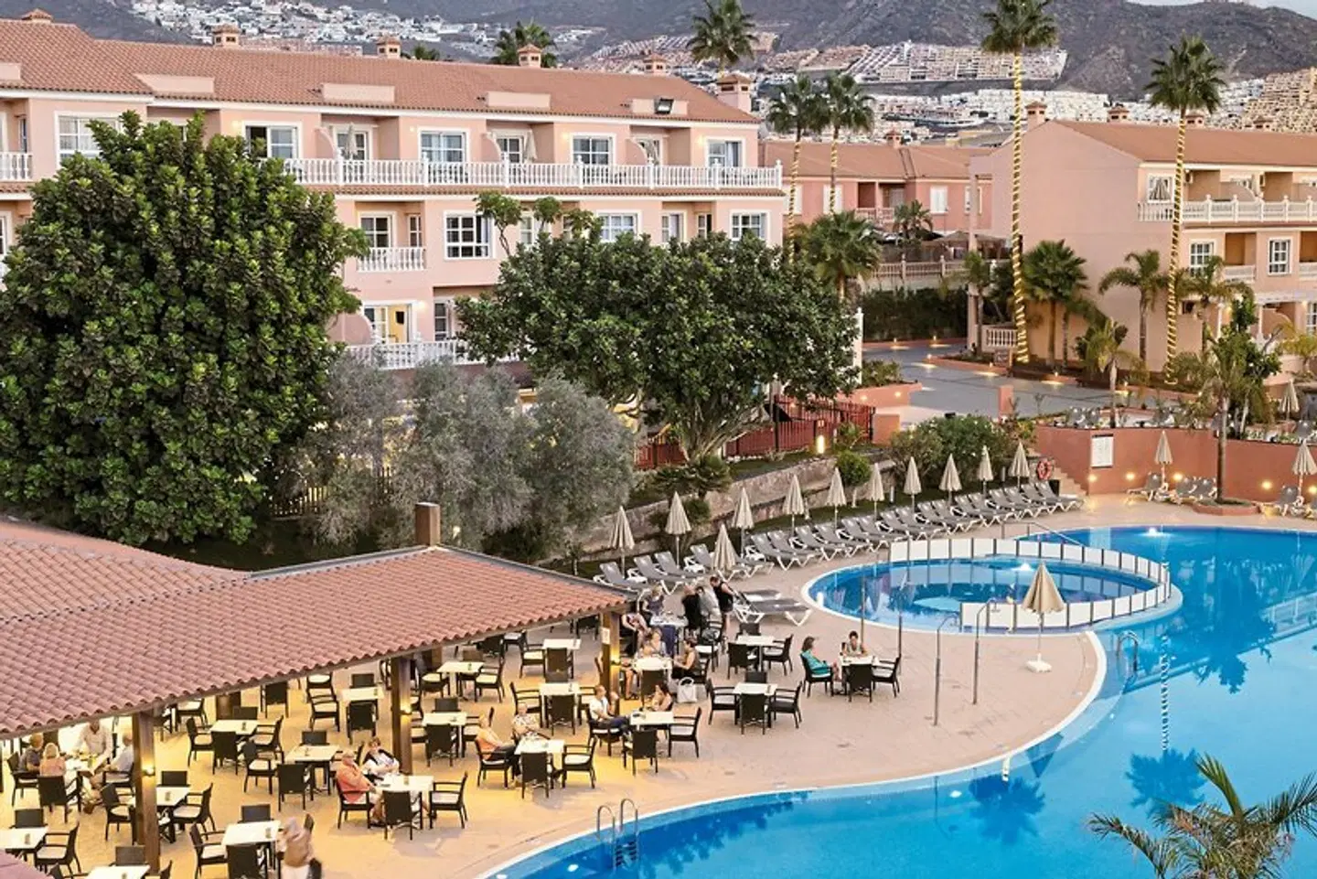 El Duque OUTDOOR_POOL