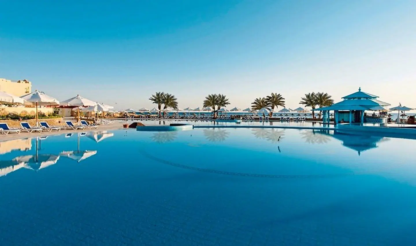Concorde Moreen Beach Resort & Spa OUTDOOR_POOL