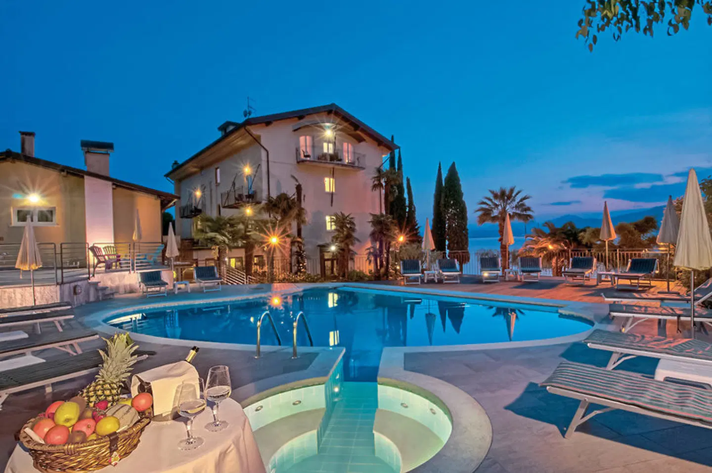 Galvani OUTDOOR_POOL