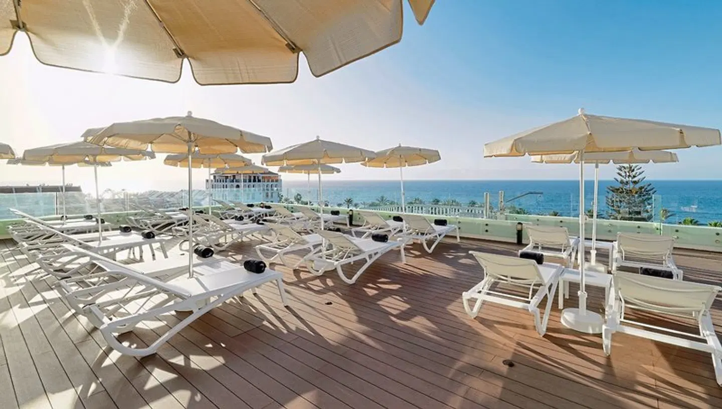 H10 Las Palmeras Terrasse