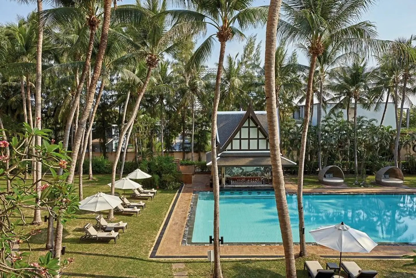 Dusit Thani Hua Hin OUTDOOR_POOL