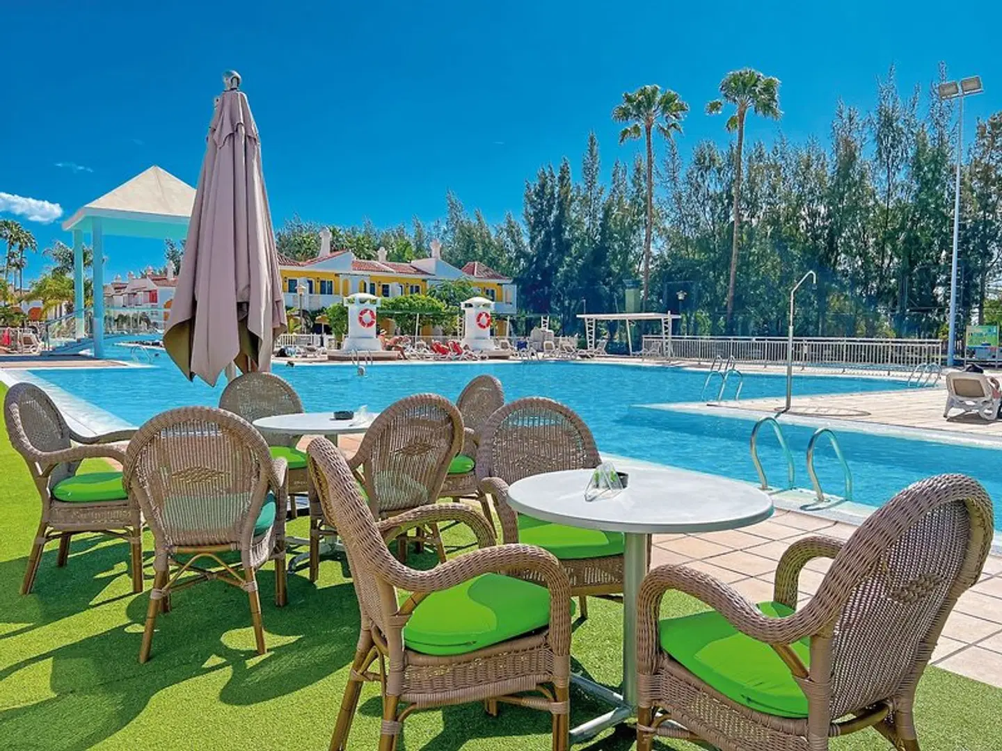 Cordial Green Golf OUTDOOR_POOL