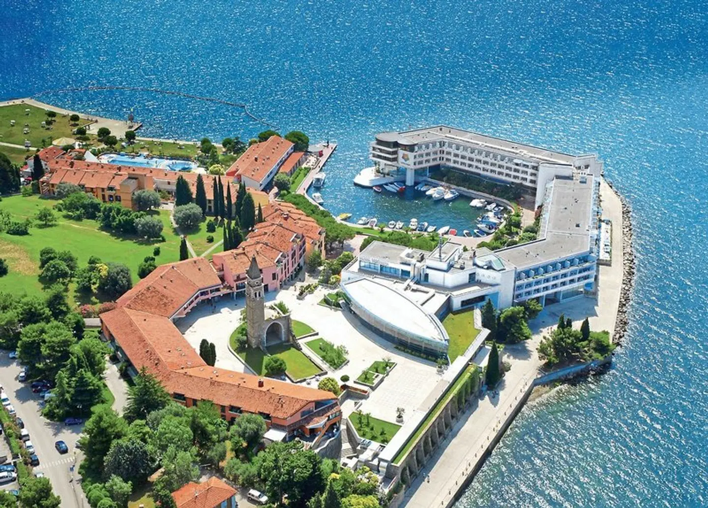 Histrion EXTERIOR