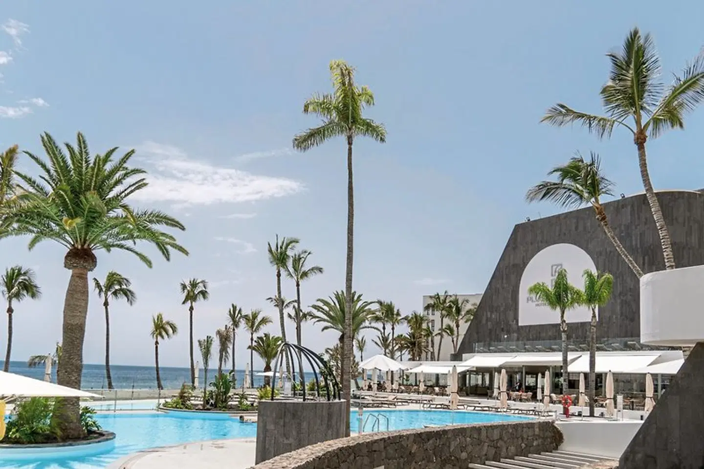 Plus Fariones Suite Hotel OUTDOOR_POOL