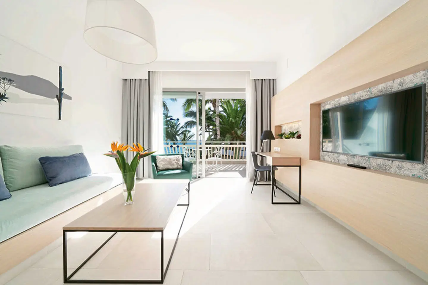 Plus Fariones Suite Hotel ROOM_EXAMPLE