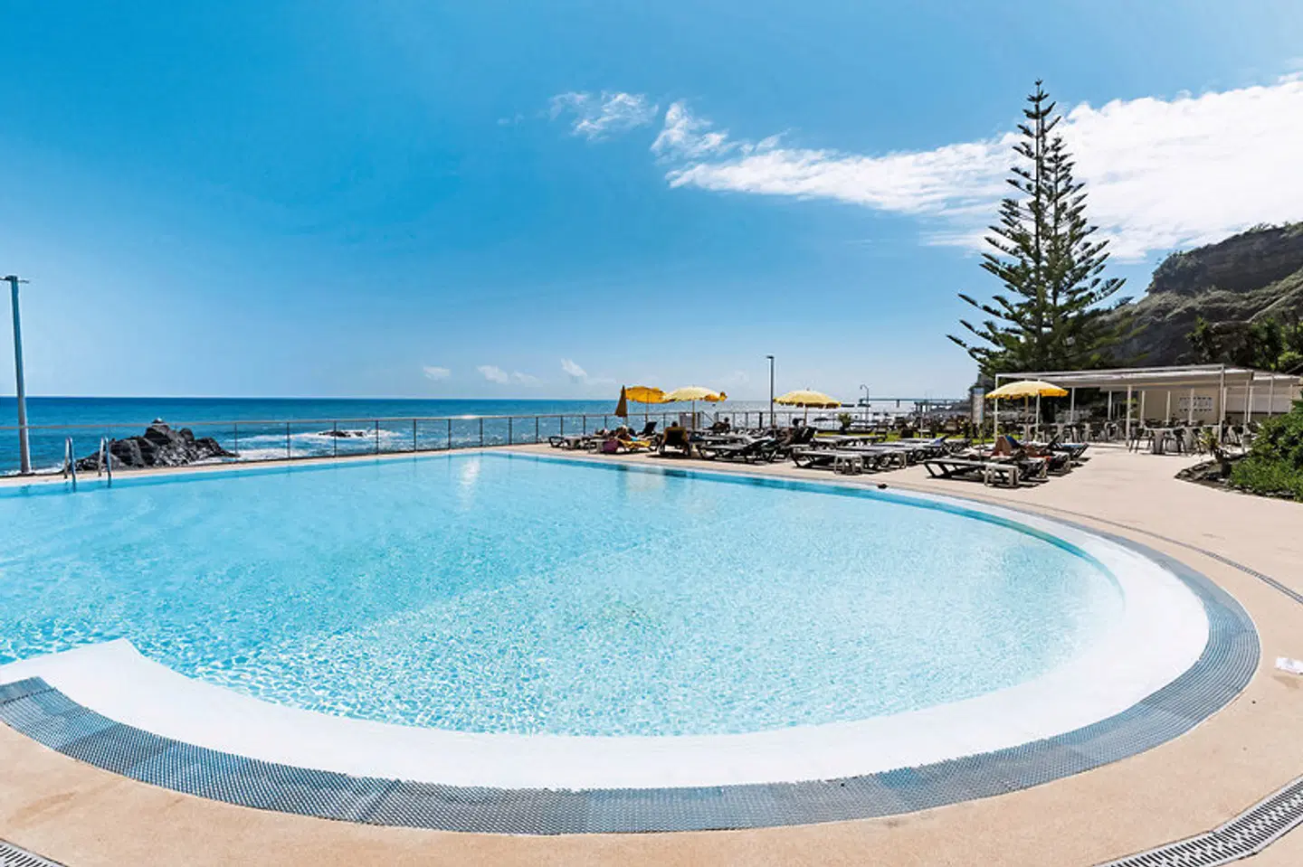 Orca Praia OUTDOOR_POOL