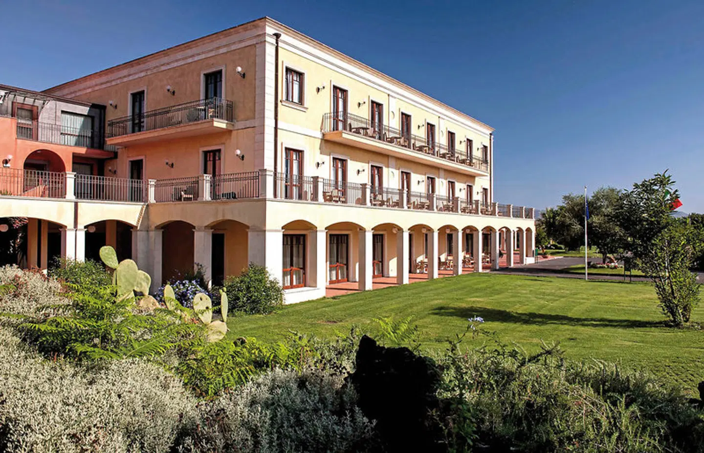 Resort & Spa Picciolo Etna Golf EXTERIOR